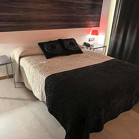 Hotel La 2*