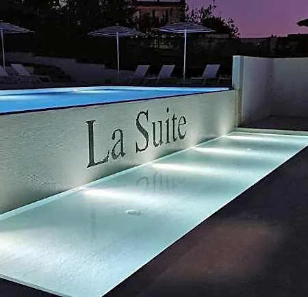 La Hotel