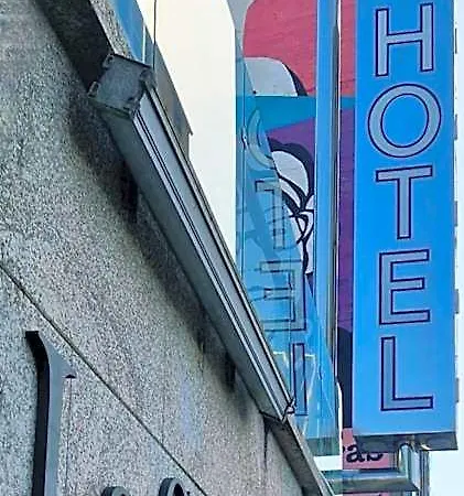 Hotel La 2*