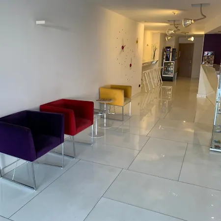 La Hotel